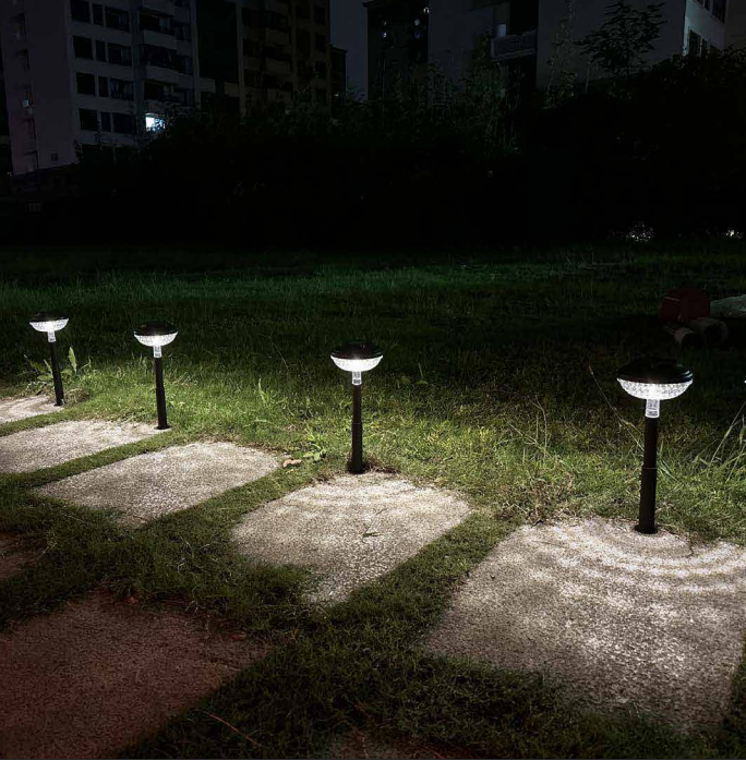 Lot de 15 lampes solaires à LED argentées Lighteme en acier inoxydable