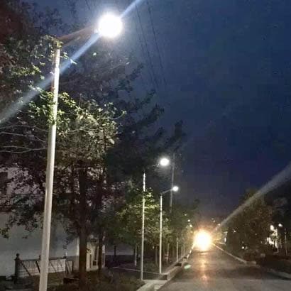 Lighteme 30 Watt Solar Street Light