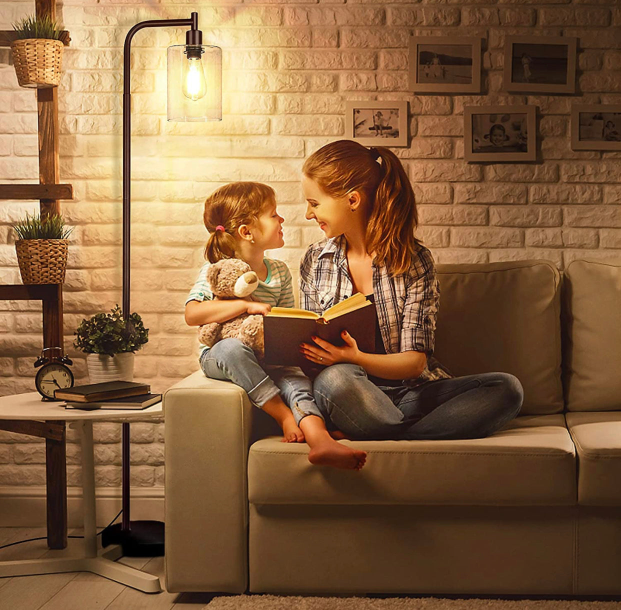 Lighteme Industrielle Stehlampe, Moderne Stehlampen mit hängendem Klarglasschirm