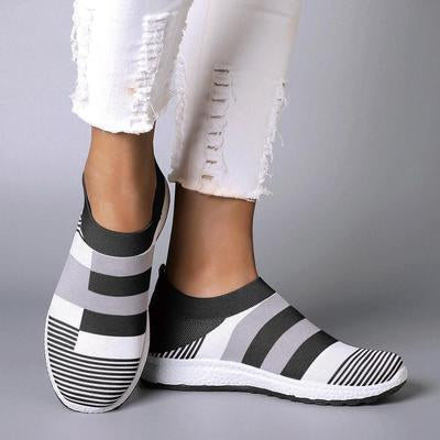 Ihrtrade Women Comfy Color Block Slip-On Running Sneakers