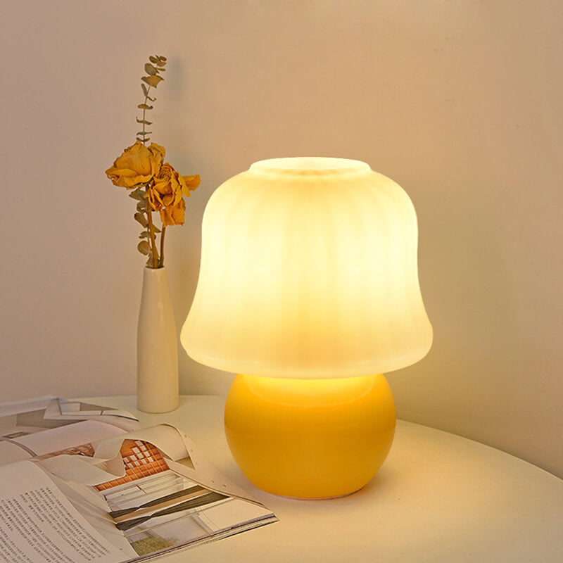 Lampe de table Lighteme en forme de champignon