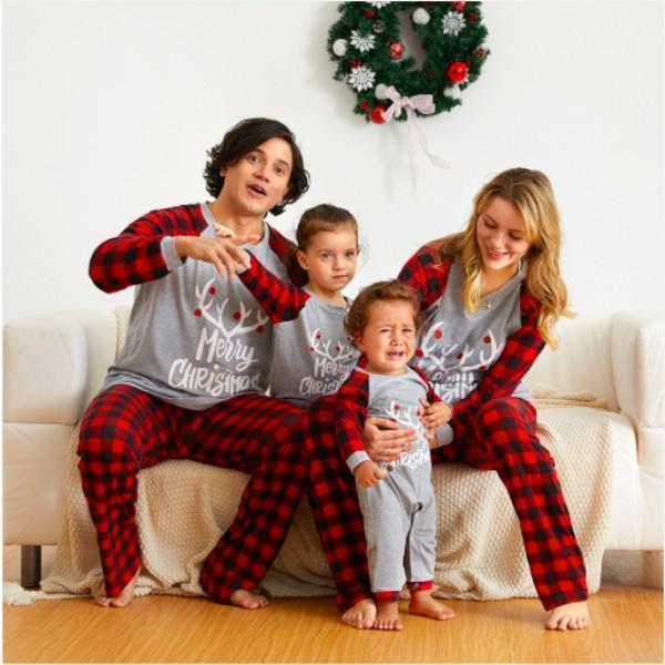 Ihrtrade MERRY CHRISTMAS Antler Print Family Matching Pajamas Set