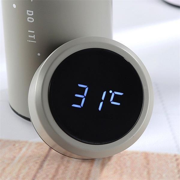 Bouteille d'eau Lighteme avec affichage LED de la température (5 couleurs)