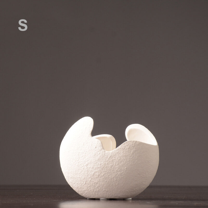 Lighteme Eggshell White Ceramic Planter