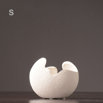 Lighteme Eggshell White Ceramic Planter