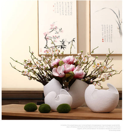 Lighteme Eggshell White Ceramic Planter