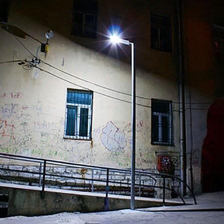 Lighteme 20 Watt Solar-Straßenlaterne