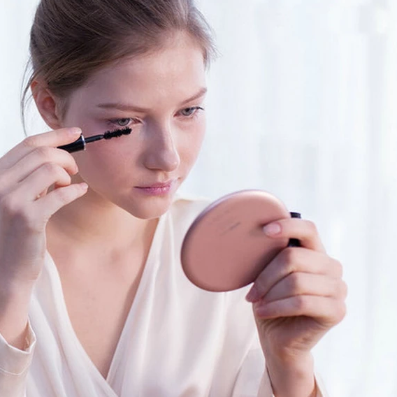 Miroir cosmétique LED à chargement sans fil Lighteme