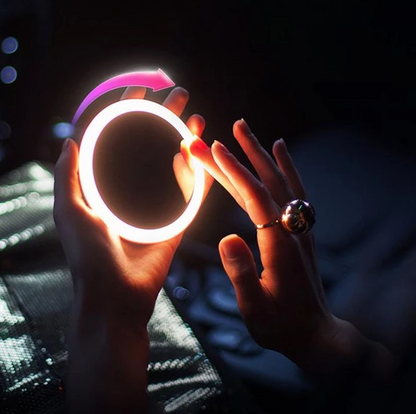 Miroir cosmétique LED à chargement sans fil Lighteme