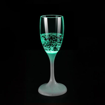 Lighteme LED-Champagnerglas | Bringen Sie mit einer funkelnden Note Licht in Ihre Feier!