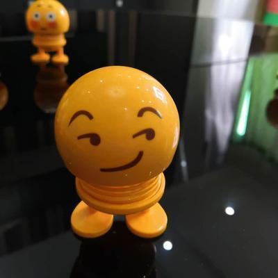 Poupées à tête oscillante Lighteme Creative pour tableau de bord de voiture/maison/décoration de table (14 modèles)