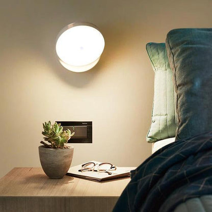 Veilleuse LED Lighteme avec détecteur de mouvement (2 couleurs)