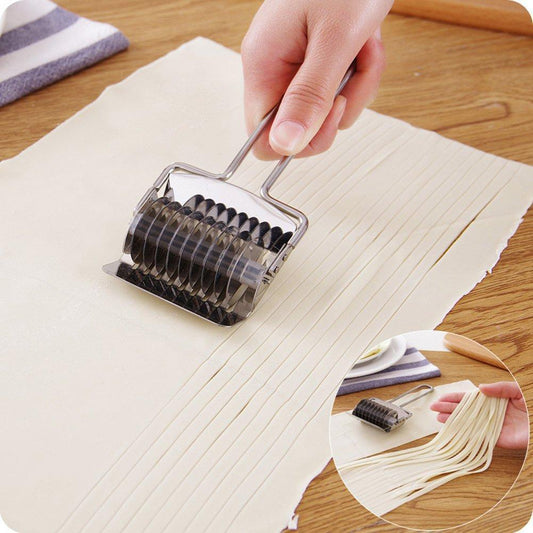 Lighteme Pasta Noodle Cutter, Spaghetti Maker, Noodle Lattice Roller