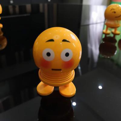 Poupées à tête oscillante Lighteme Creative pour tableau de bord de voiture/maison/décoration de table (14 modèles)