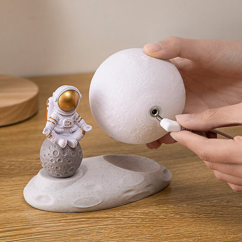 Lighteme Astronaut Moon Night Light