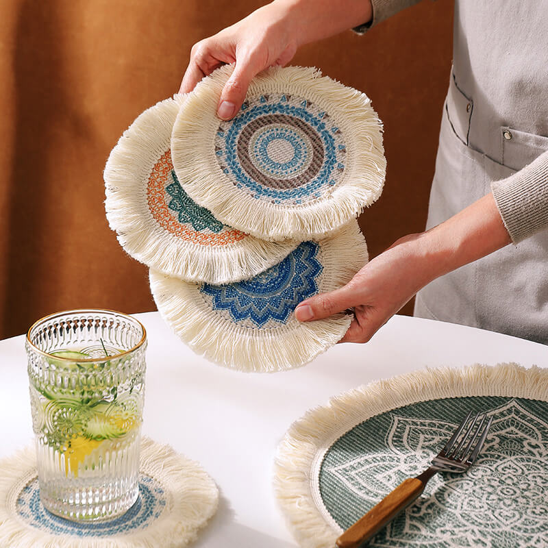 Sets de table Lighteme Boho à pompons