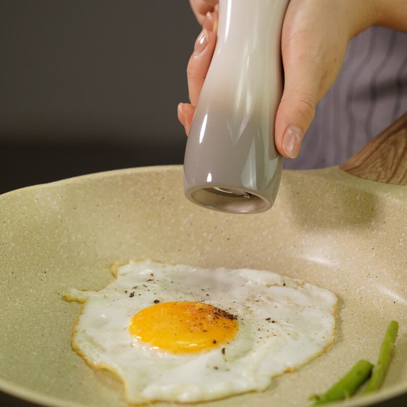 Moulin à poivre en céramique Lighteme