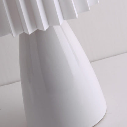 Lighteme Ceramic Pleated Table Lamp