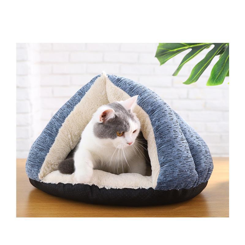 Lit pour chat Lighteme en polaire chenille triangulaire PV (2 tailles)