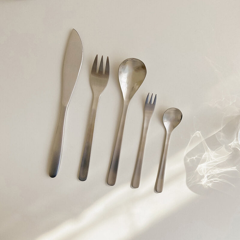Ensemble de 5 couverts Lighteme Classic Simple en acier inoxydable