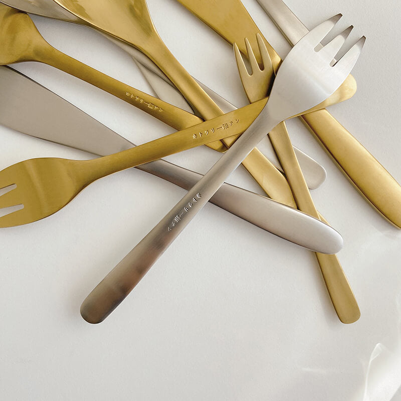 Ensemble de 5 couverts Lighteme Classic Simple en acier inoxydable