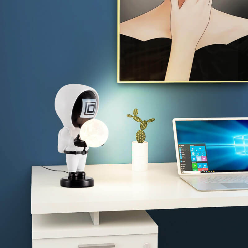 Lighteme Creative Moon Desk Lamp