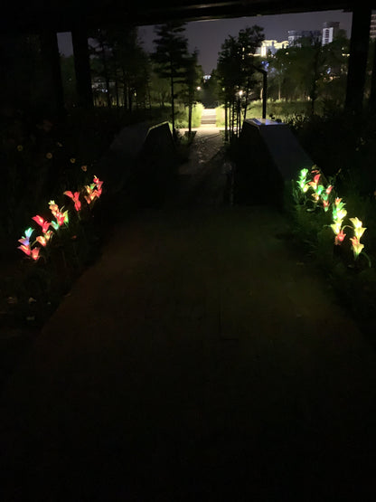 Ihrtrade Artificial Calla Lily Solar Garden Stake Lights (1 Pack of 4 Lilies)