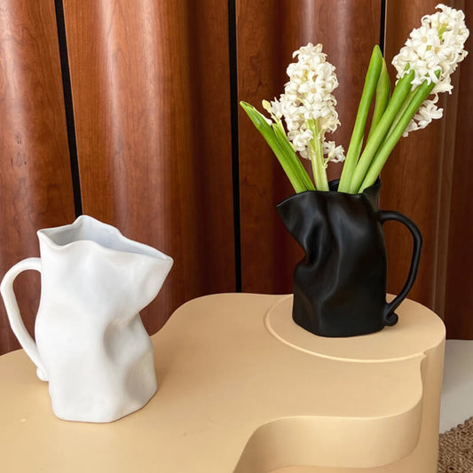 Lighteme Irregularly Pleated Ceramic Vase