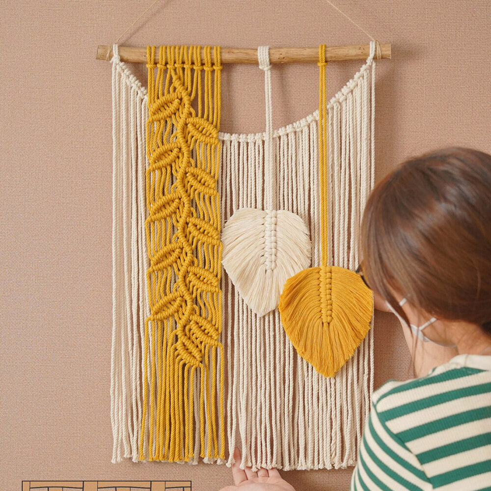 Lighteme Leaves Woven Tassel Wall Hanging