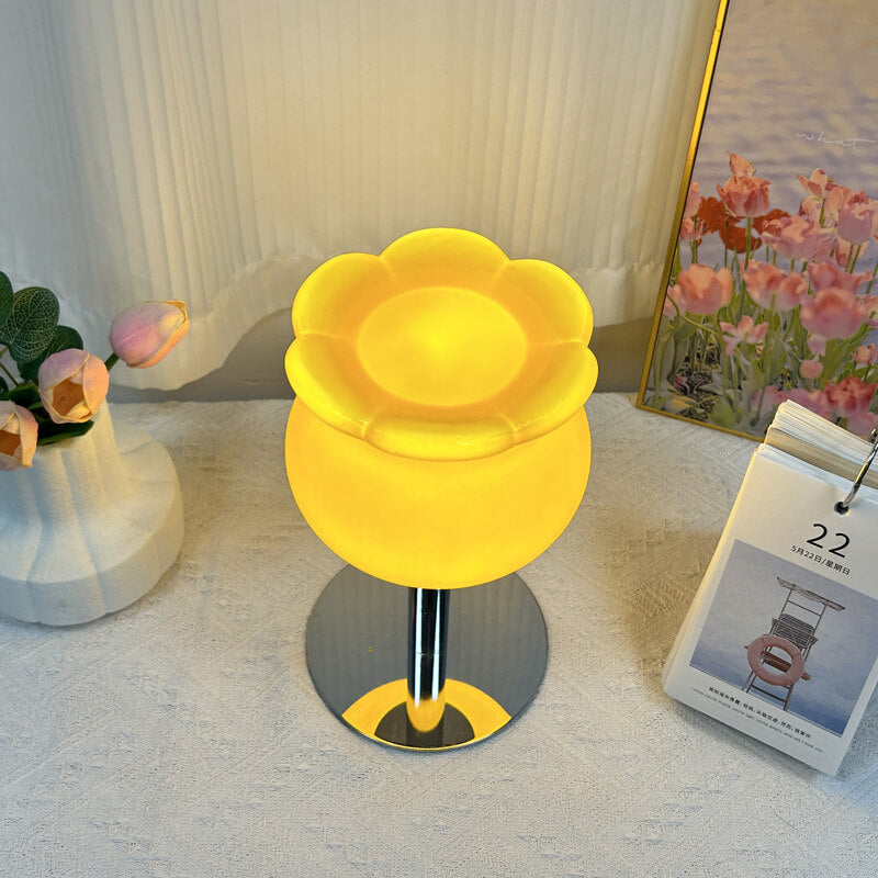 Lampe de table en verre Lighteme Muguet