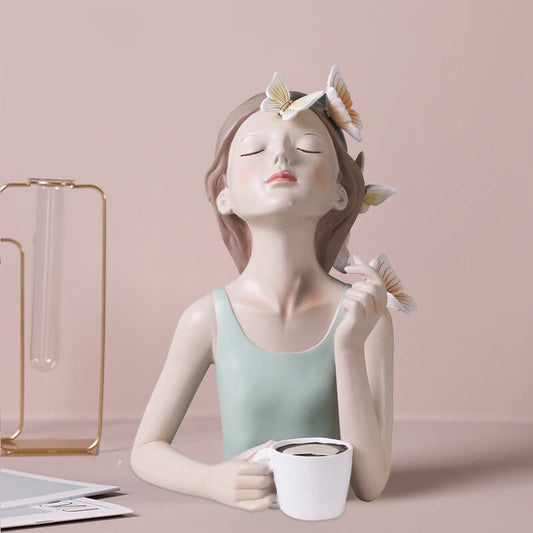 Lighteme Dekoration aus Kunstharz mit aufblickendem Mädchen