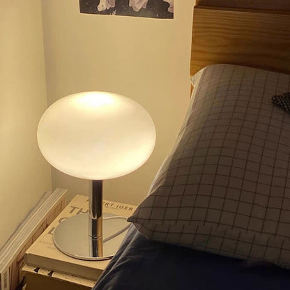 Lampe de table en verre coloré Lighteme Macaron