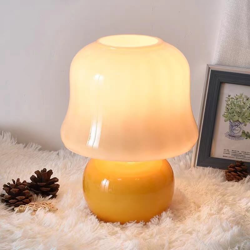 Lampe de table Lighteme en forme de champignon