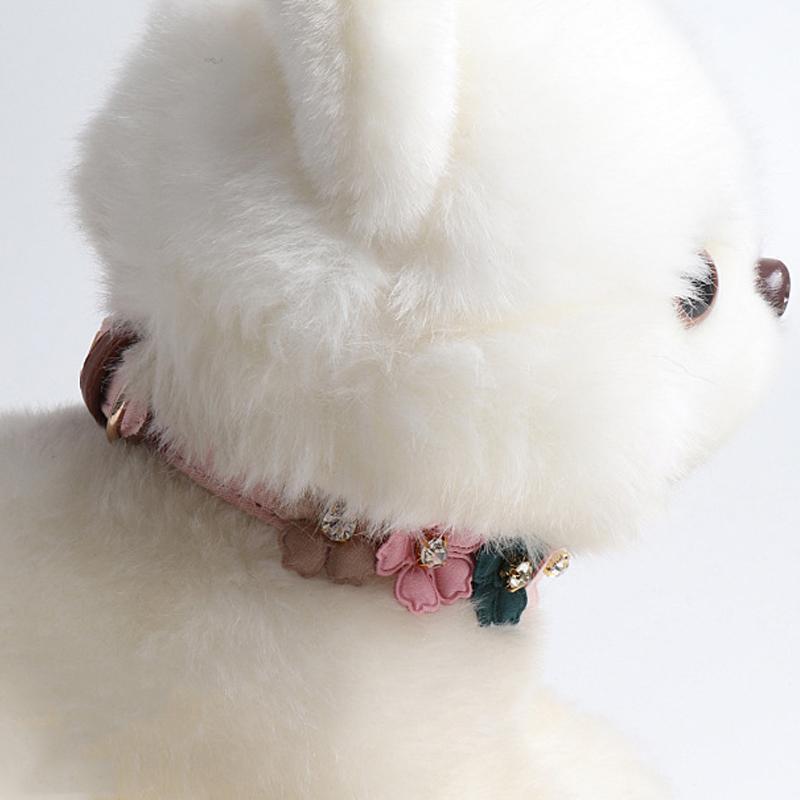 Lighteme PU Hundehalsband mit Blumenmuster (4 Farben &amp; 2 Größen)
