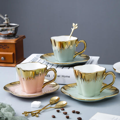 Tasse et soucoupe en céramique Lighteme Petal Gold Edge