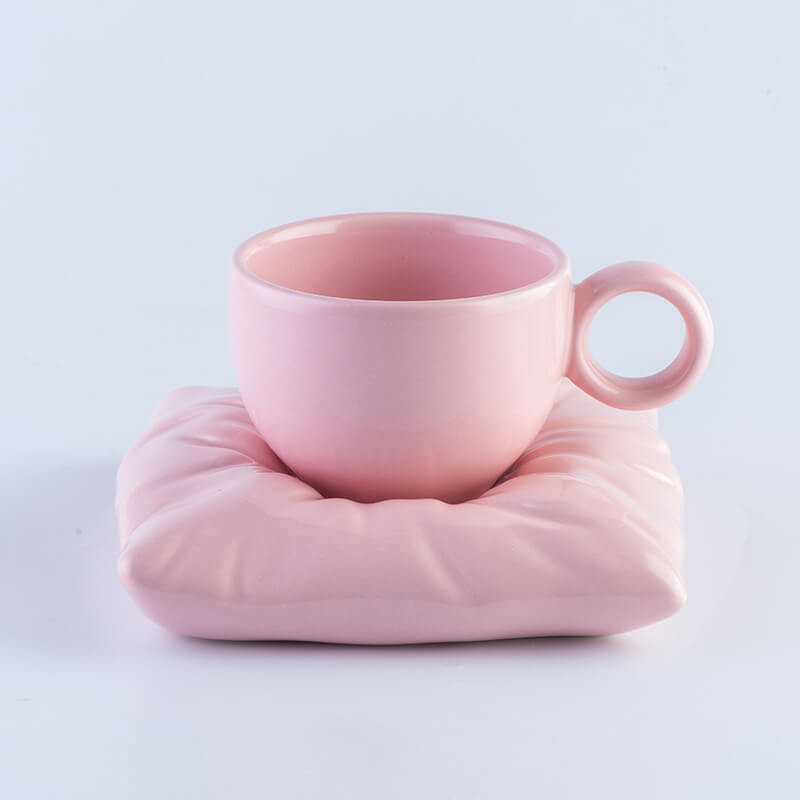 Tasse et soucoupe en céramique Lighteme Pillow