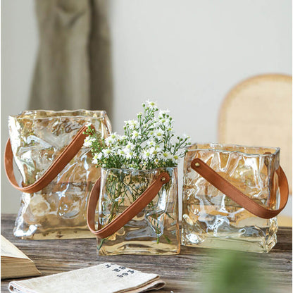 Lighteme Pleated Bag Glass Vase