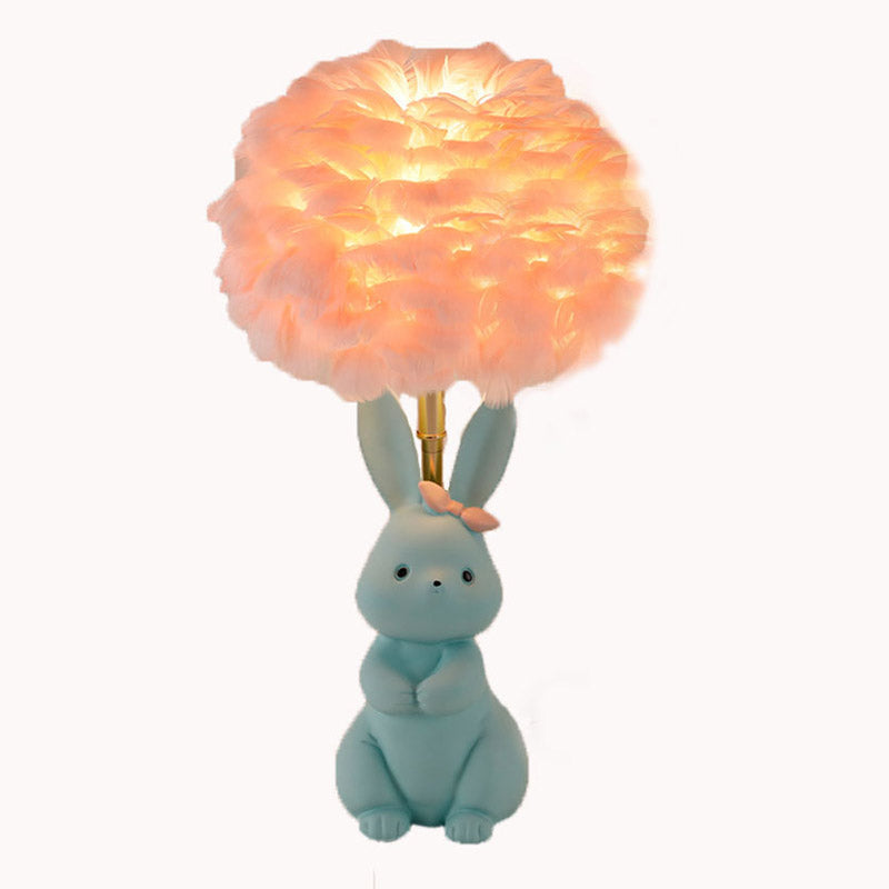 Lighteme Tischlampe mit Kaninchenfedern