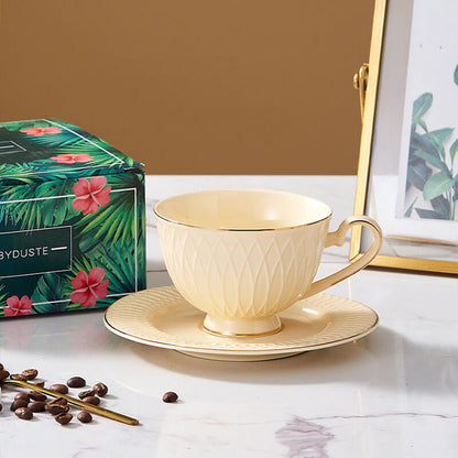 Ensemble tasse à café et soucoupe rétro en céramique Lighteme