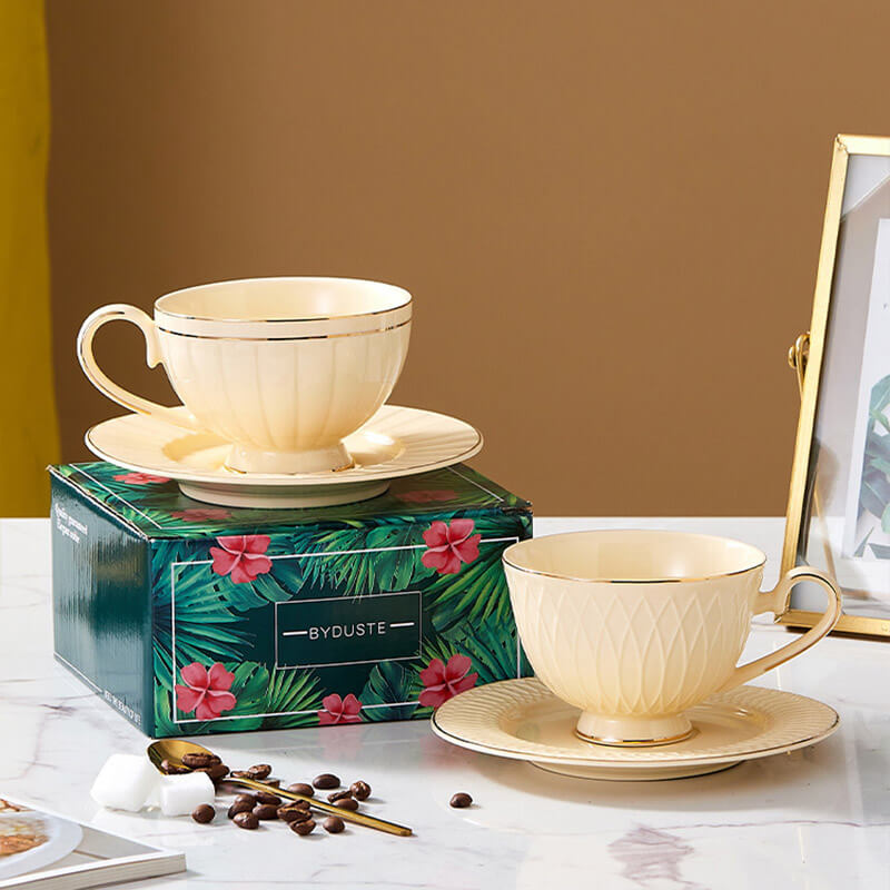 Ensemble tasse à café et soucoupe rétro en céramique Lighteme