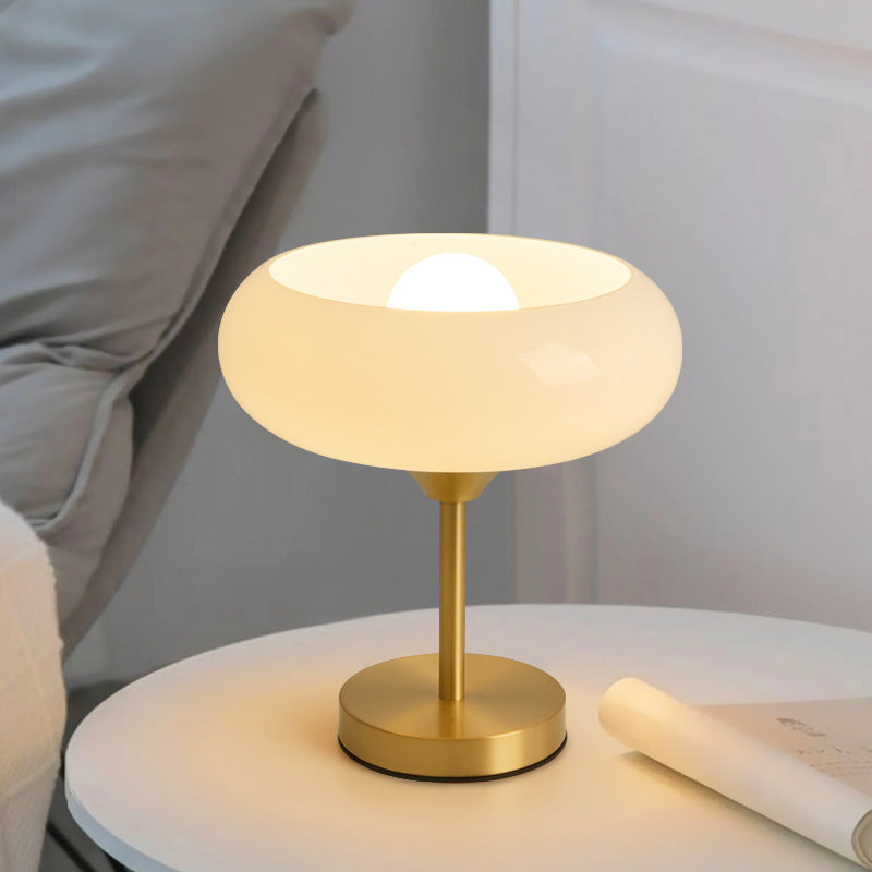 Lampe de table rétro Lighteme Egg Tart