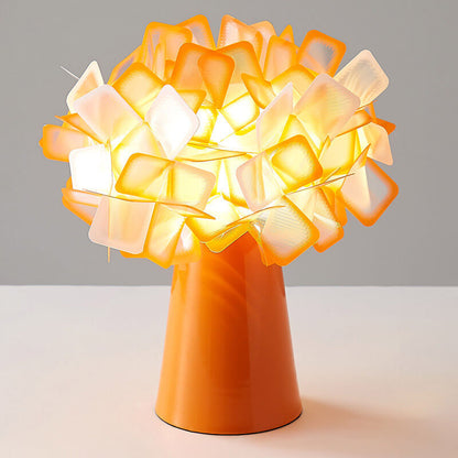 Lighteme Romantic Petal Table Lamp