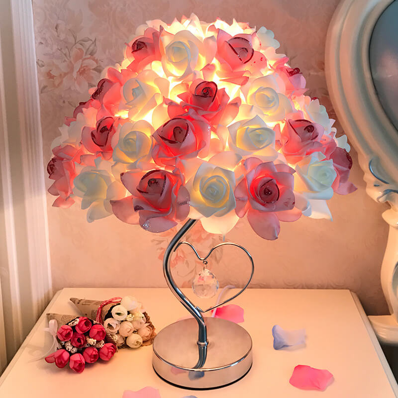 Lampe de bureau Lighteme en cristal rose