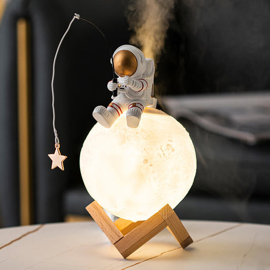 Lighteme Astronaut Humidifier Night Lamp
