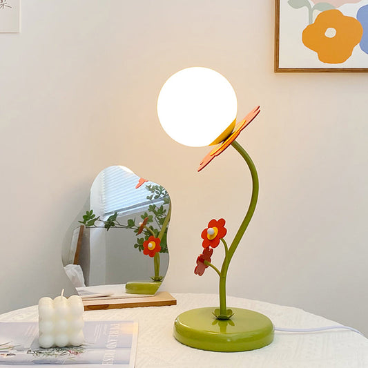 Petite lampe de table à fleurs rouges Lighteme