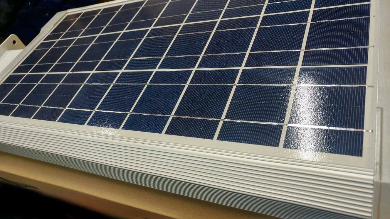 Lighteme 20 Watt Solar-Straßenlaterne