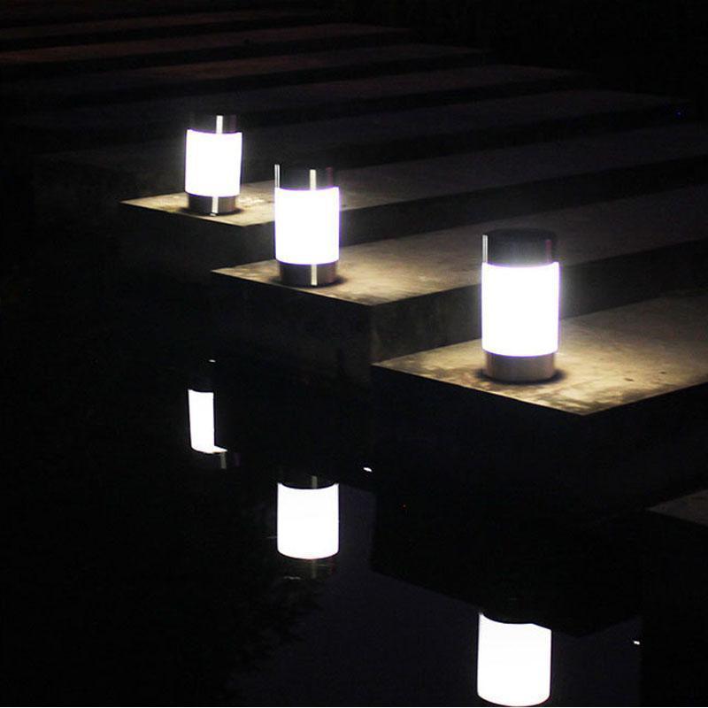 Lampe de jardin solaire miniature Lighteme (2 types)