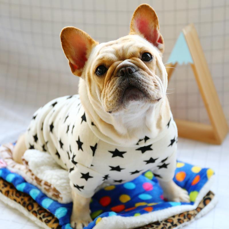 Lighteme Stars Strick-Hundebekleidung mit Rundhalsausschnitt (2 Farben &amp; 4 Größen)