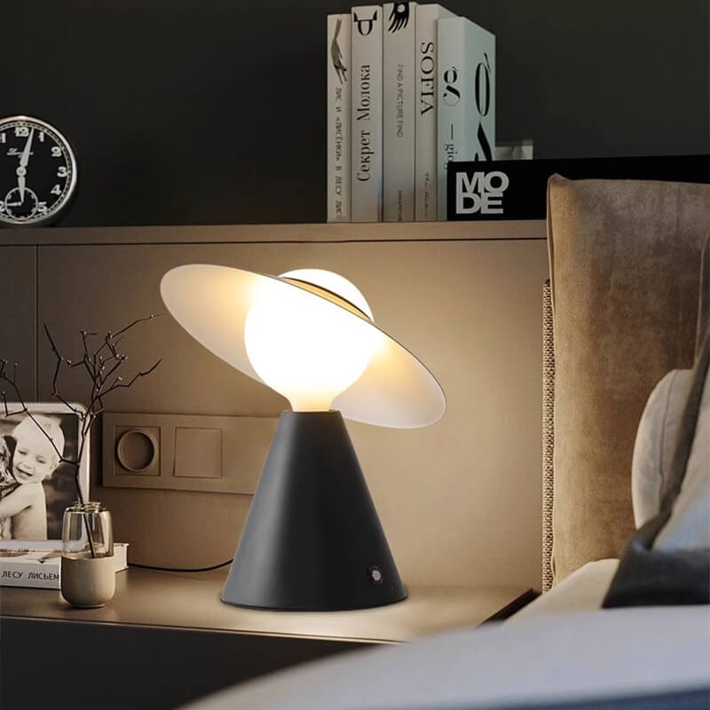 Lighteme Strohhut-Tischlampe