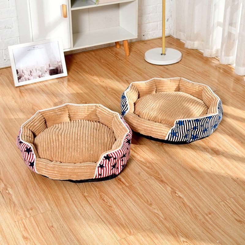 Coussin pour animaux de compagnie Lighteme à rayures et étoiles (2 couleurs et 3 tailles)